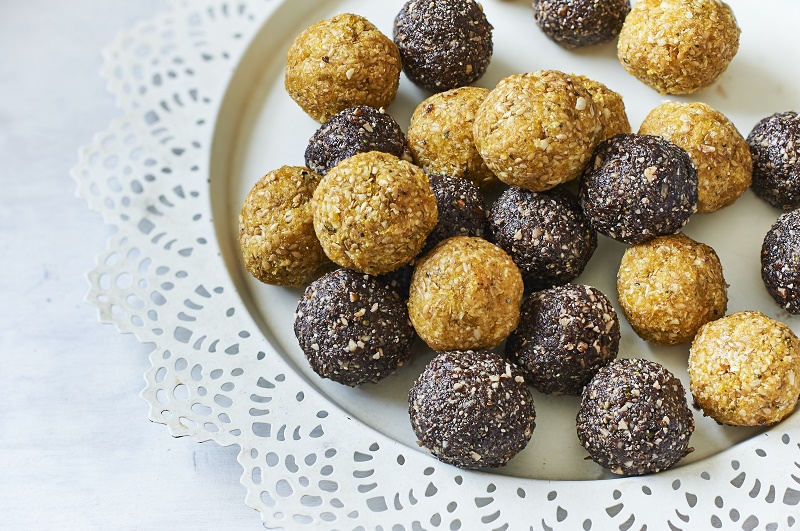 Raw Apricot Energy Balls